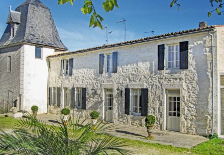 Villa in Beurlay, France: