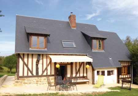 Villa in Crouttes, France