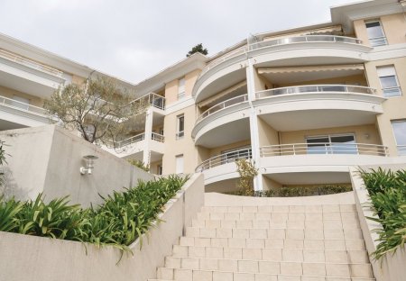 Apartment in Saint-Jean-Saint-Christophe, the South of France