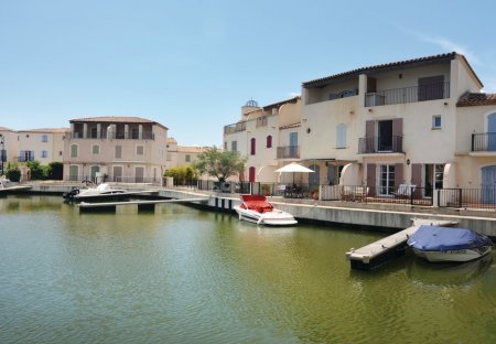 Villa in Aigues-Mortes, the South of France