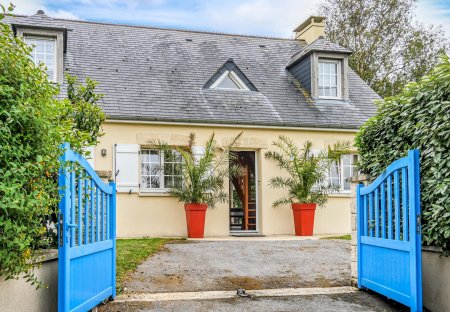 Villa in Quettehou, France