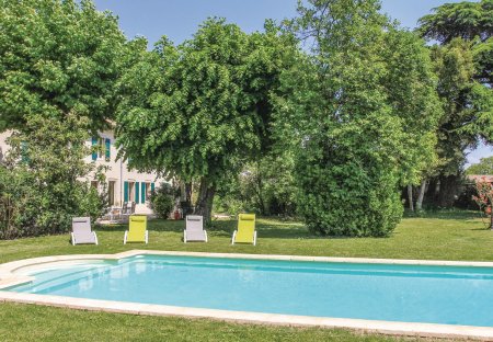 Villa in Montélimar, France