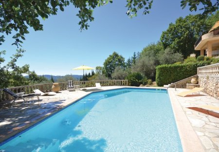 Villa in Spéracèdes, the South of France