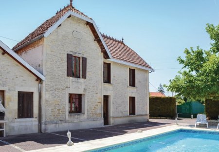 Villa in Migron, France