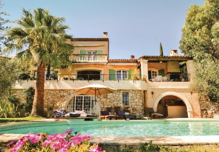 Villa in Le Tignet, the South of France