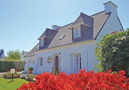 Villa in Combrit, France