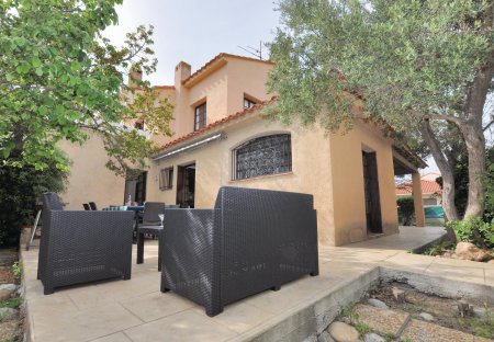 Villa in Plage Centre, the South of France