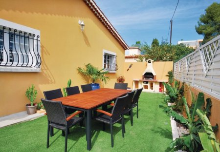 Villa in Sanary-sur-Mer, the South of France