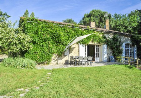 Villa in Saint-Ferme, France