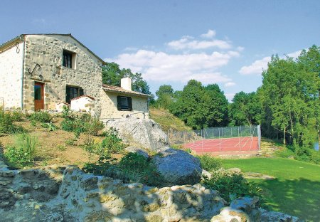 Villa in Saint-Loup-Lamairé, France