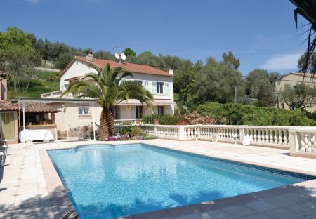 Apartment in Saint-Jean-Saint-Christophe, the South of France