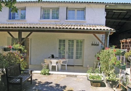 Villa in Arces, France:
