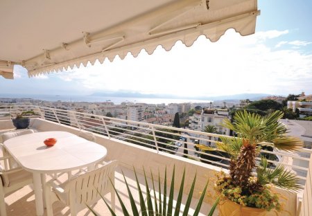 Apartment in La Californie, the South of France