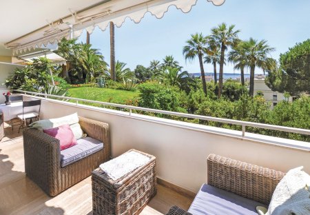 Apartment in La Californie, the South of France