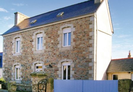 Villa in Trélévern, France