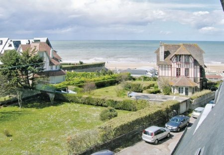 Apartment in Benerville-sur-Mer, France