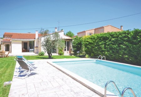 Villa in L'Isle-sur-la-Sorgue, the South of France