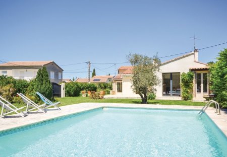 Villa in L'Isle-sur-la-Sorgue, the South of France