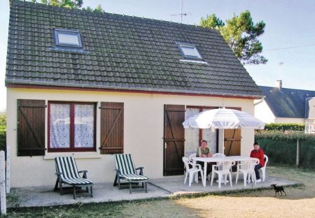 Villa in Saint-Germain-sur-Ay, France