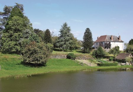 Villa in Coussac-Bonneval, France