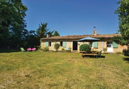 Villa in Landiras, France