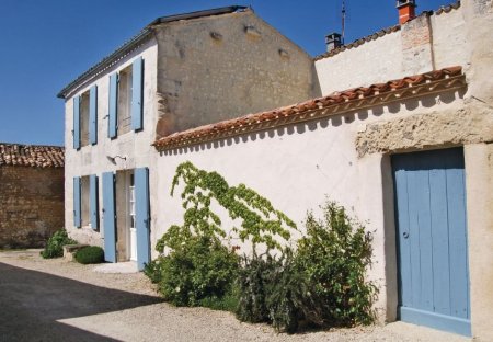 Villa in Mortagne-sur-Gironde, France