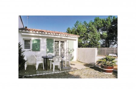 Villa in Sainte-Marie-de-Ré, France
