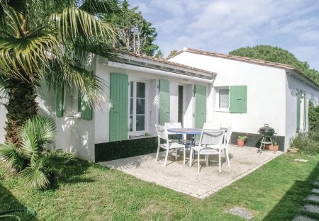 Villa in Sainte-Marie-de-Ré, France