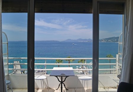 Studio Apartment in Juan Les Pins-Gallice, the South of France