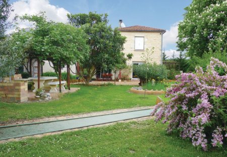Villa in Colayrac-Saint-Cirq, France