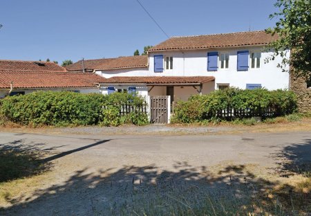 Villa in Le Busseau, France