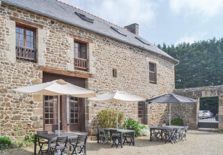 Villa in Taden, France