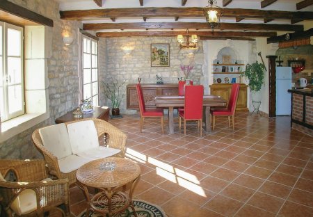 Villa in Les Magnils-Reigniers, France