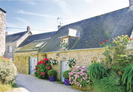 Villa in Réville, France