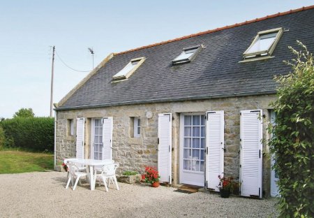 Villa in Cléder, France