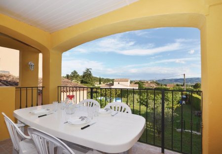 Villa in Lauris, the South of France