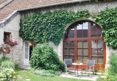 Villa in Molinot, France