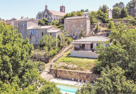 Villa in Bordezac, the South of France