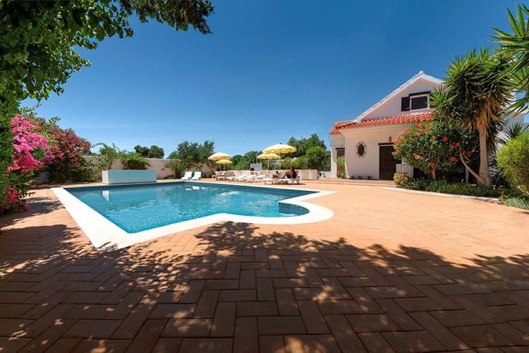Villa to rent in Santiago (Tavira), Algarve with private pool 1957
