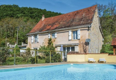 Villa in Saint-Denis-Catus, the South of France