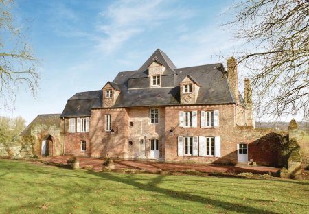 Villa in Gournay-en-Bray Sud, France