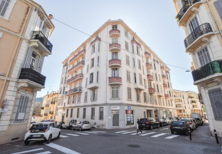 Apartment in Saint-Nicolas, the South of France
