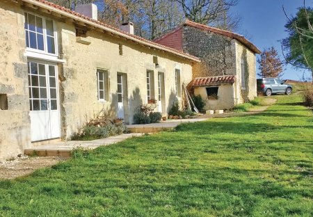 Villa in Bonnes, France
