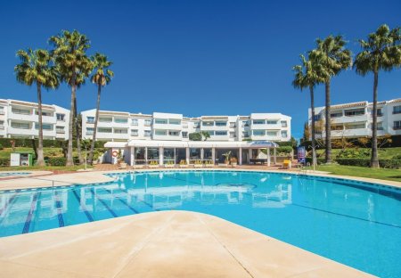 Apartment in Miraflores, Spain