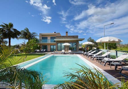 Villa in Alcantarilha, Algarve