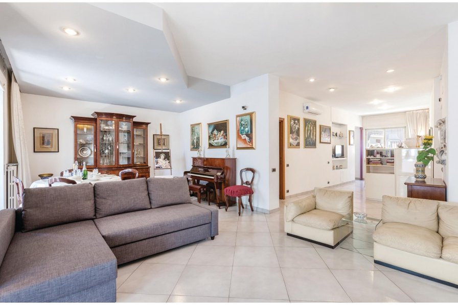 Apartment to rent in Naples, Italy 197423