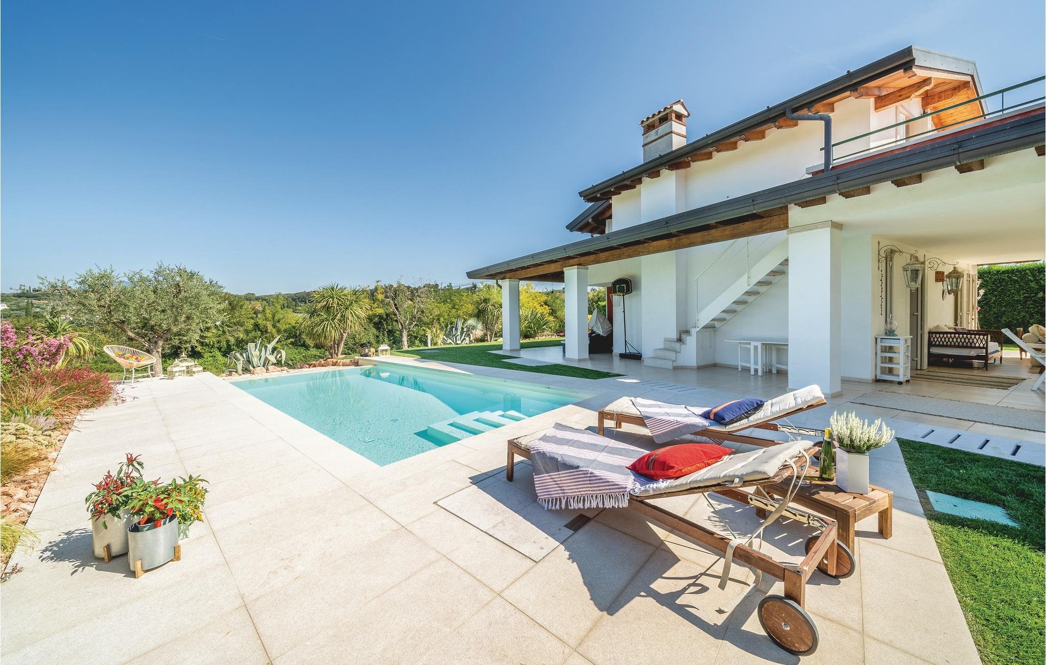 Picture of villa