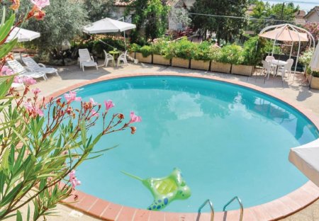 Apartment in San Feliciano, Italy