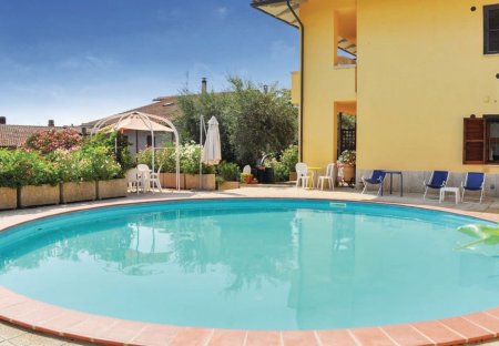 Apartment in San Feliciano, Italy