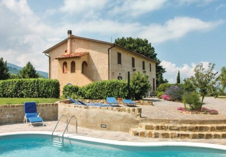 Apartment in Seggiano, Italy